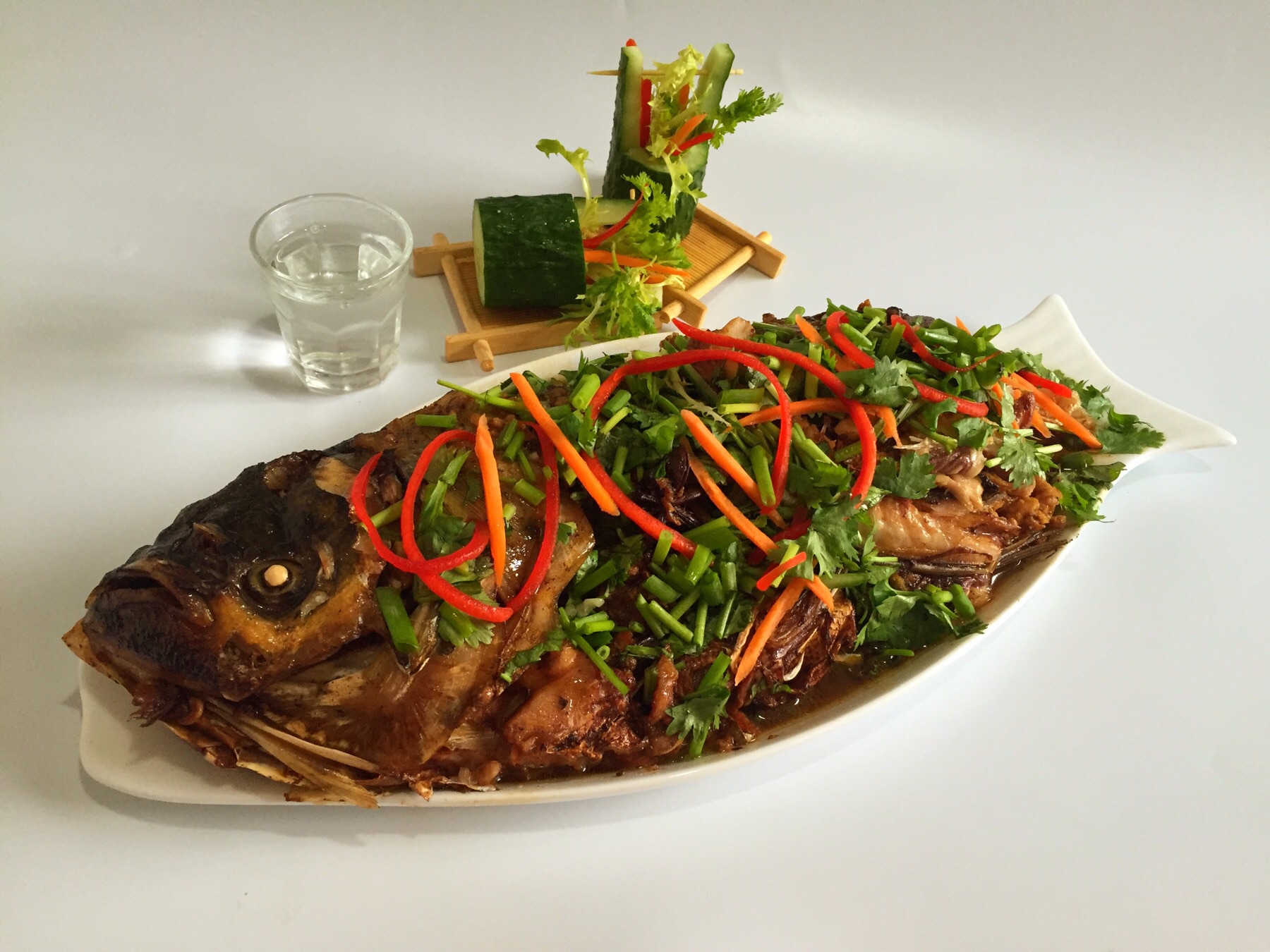 草鱼能做什么凉菜(草鱼做什么鱼好吃)