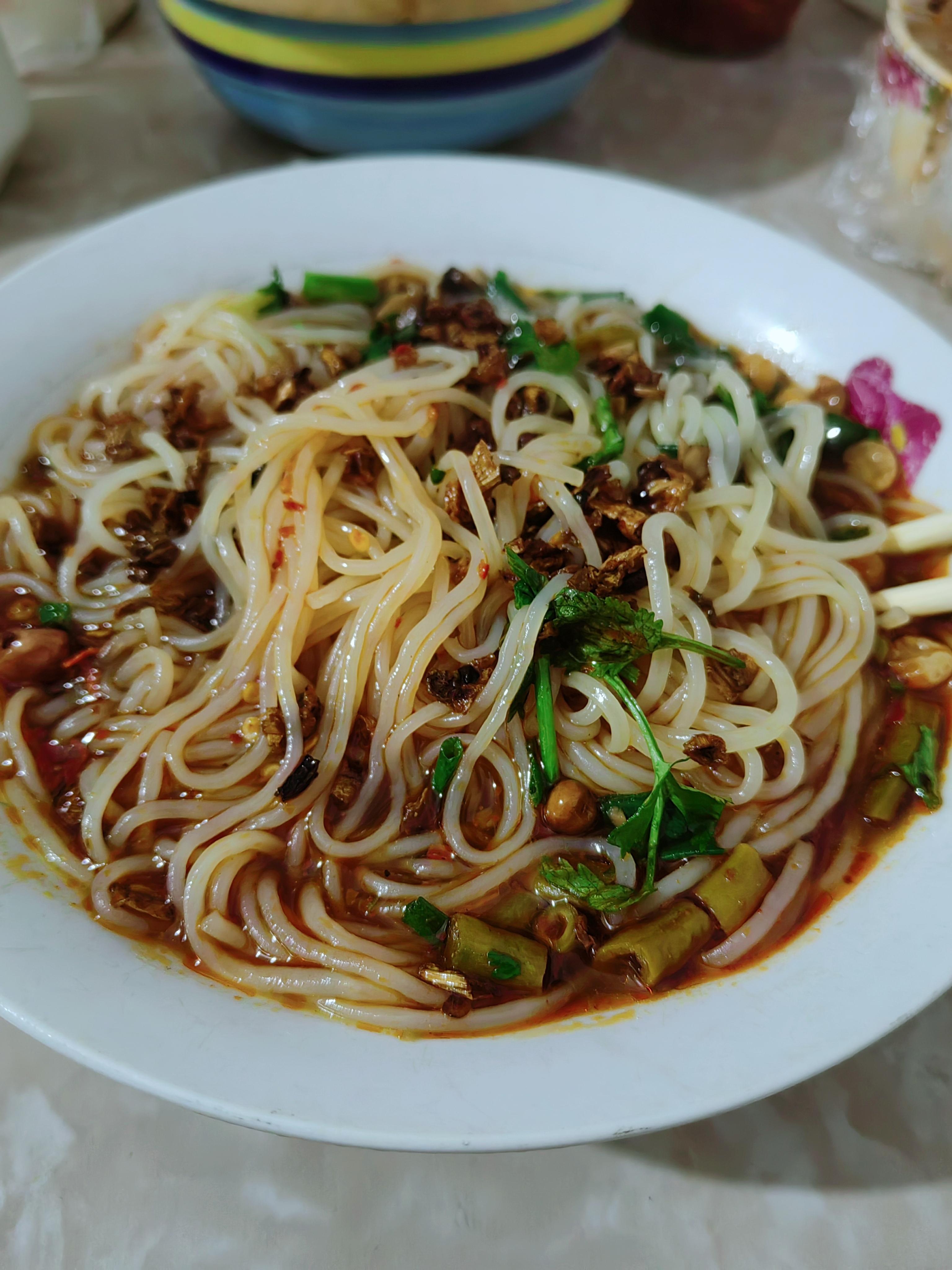 早餐肉末粉(早餐吃肉沫粉胖吗)