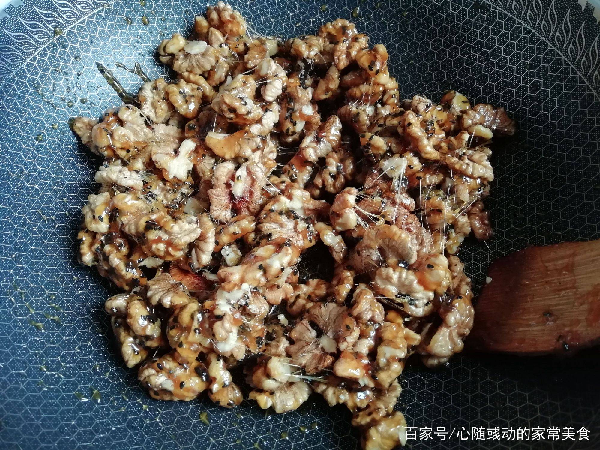 拔丝核桃仁的家常做法(拔丝核桃仁的家常做法窍门) 拔丝核桃仁的家常做法(拔丝核桃仁的家常做法窍门)