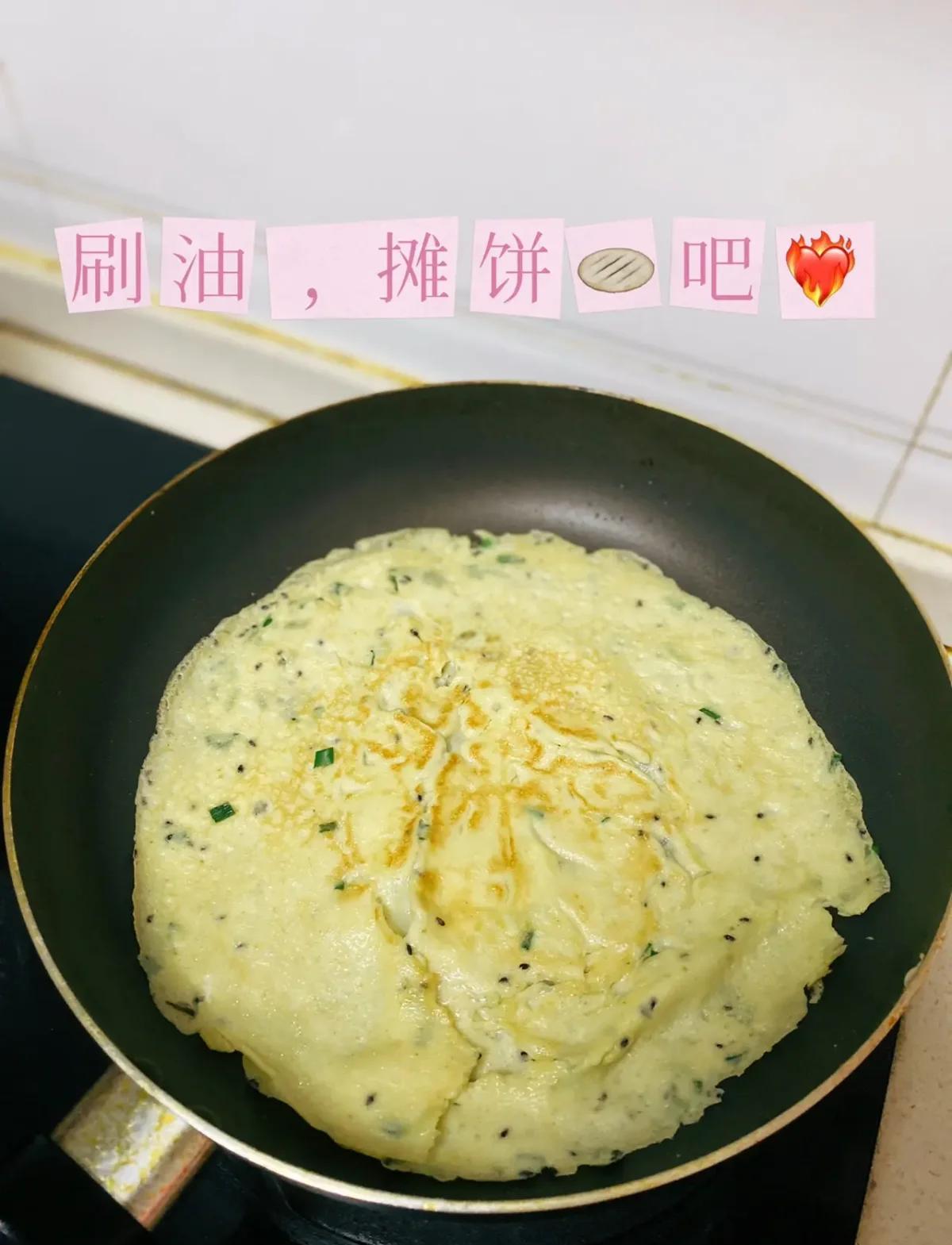 韭菜摊饼的家常做法(韭菜摊煎饼的做法窍门)