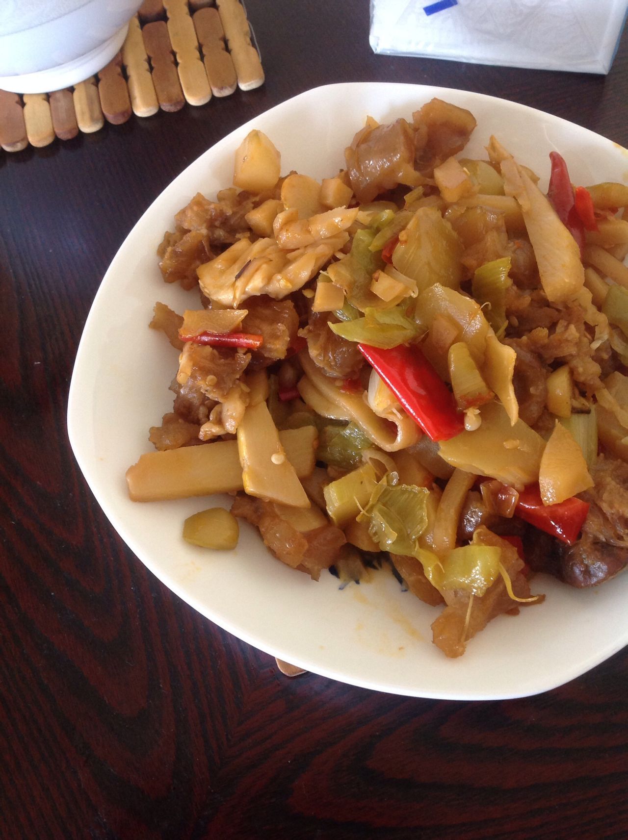 酸辣蹄筋凉菜(酸辣蹄筋凉菜怎么做)