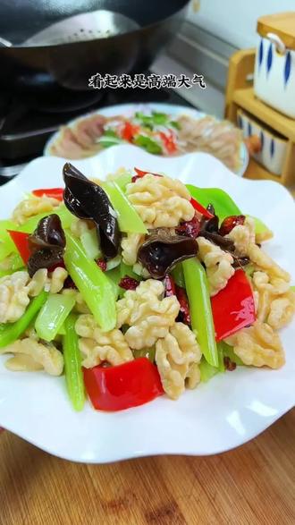 茴香桃仁凉菜(凉拌茴香核桃仁) 茴香桃仁凉菜(凉拌茴香核桃仁)