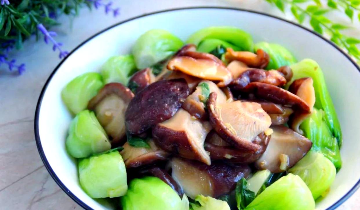 素菜鲜味(素菜的素怎么样)