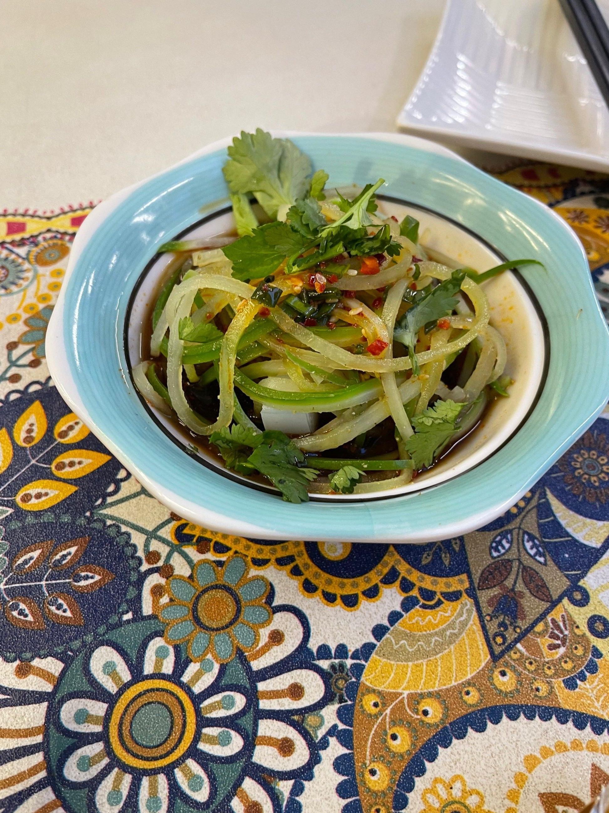 新疆回民凉菜(新疆的回民凉菜怎么办) 新疆回民凉菜(新疆的回民凉菜怎么办)