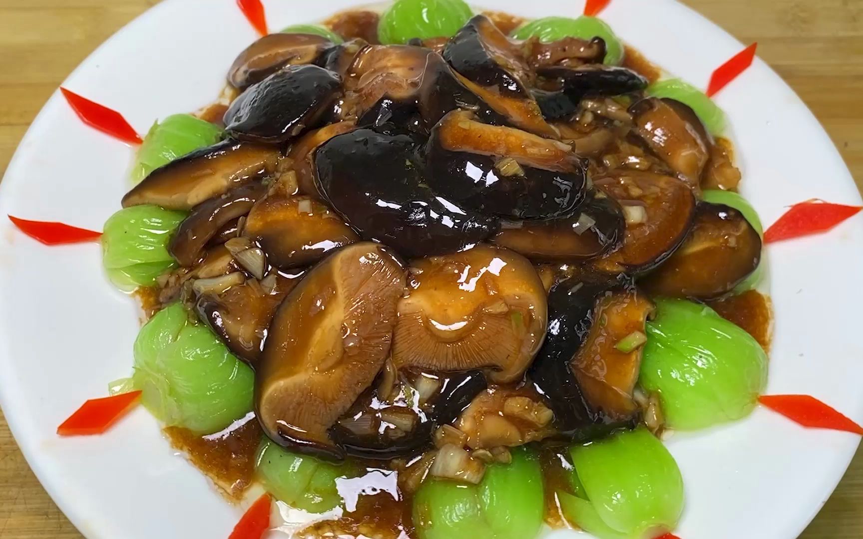 用松蘑白菜炖素菜(松蘑炖白菜的家常做法)