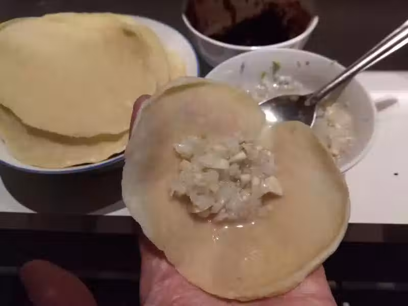 离石有什么小吃(离石有什么小吃店)