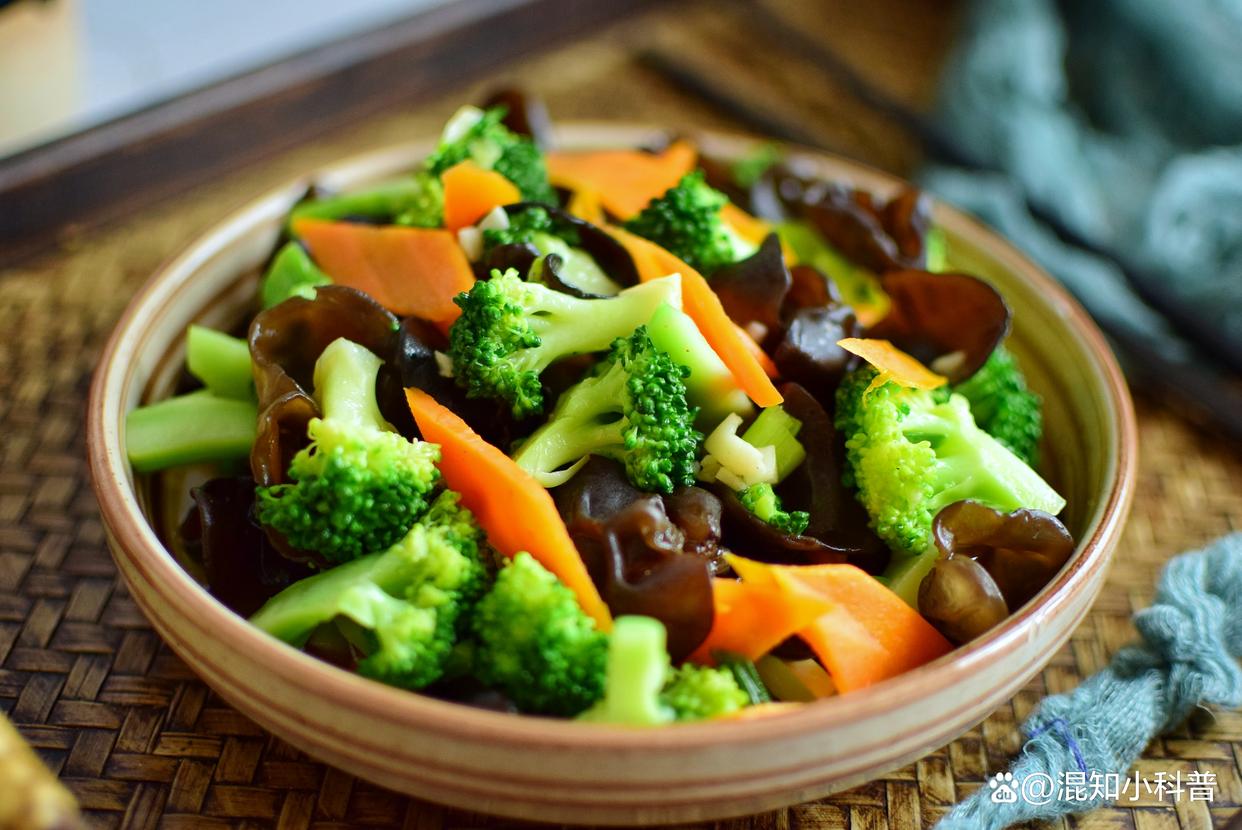 斋菜和素菜的区别(斋菜菜谱100道50款好吃的素菜做法)