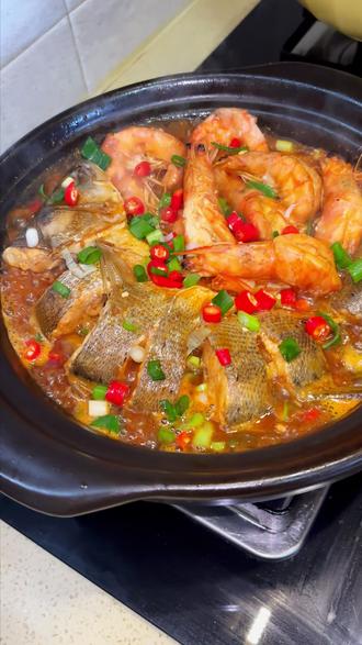 炖鲈鱼的家常做法(西红柿炖鲈鱼的家常做法) 炖鲈鱼的家常做法(西红柿炖鲈鱼的家常做法)