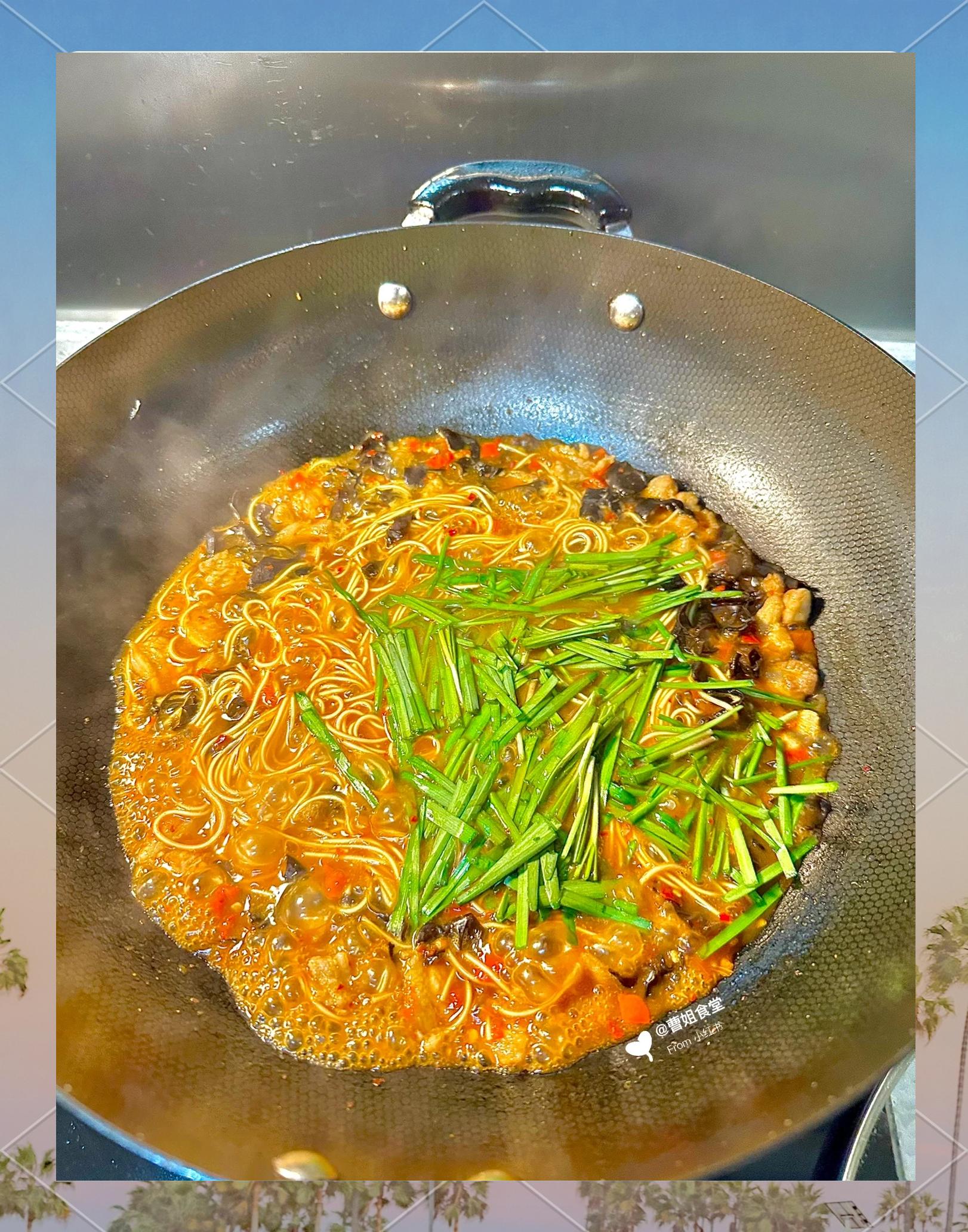 家常面条(家常面条卤子有哪几种做法?最简单的是哪种)