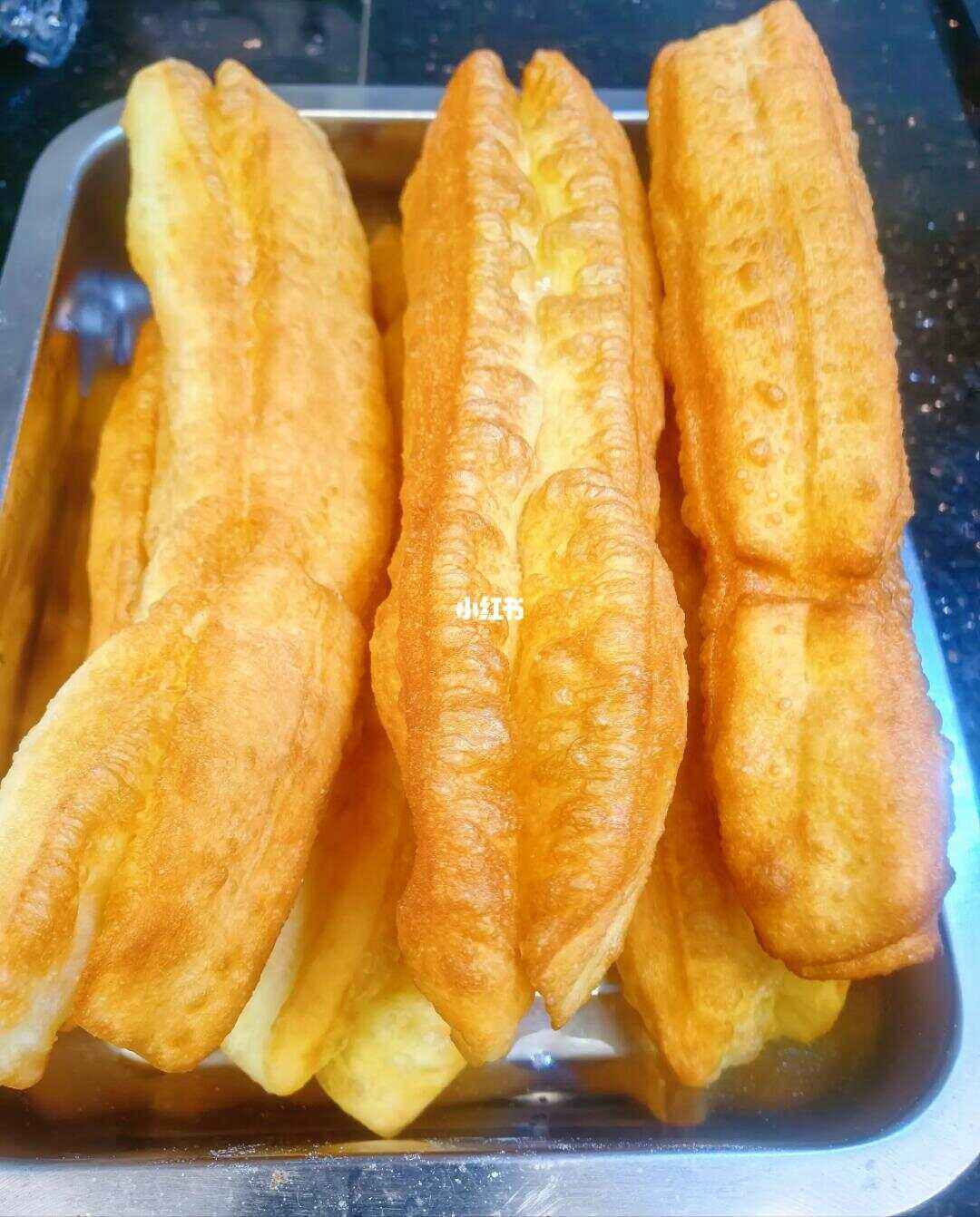 家常做油条的做法(家庭油条的做法他就出来了)