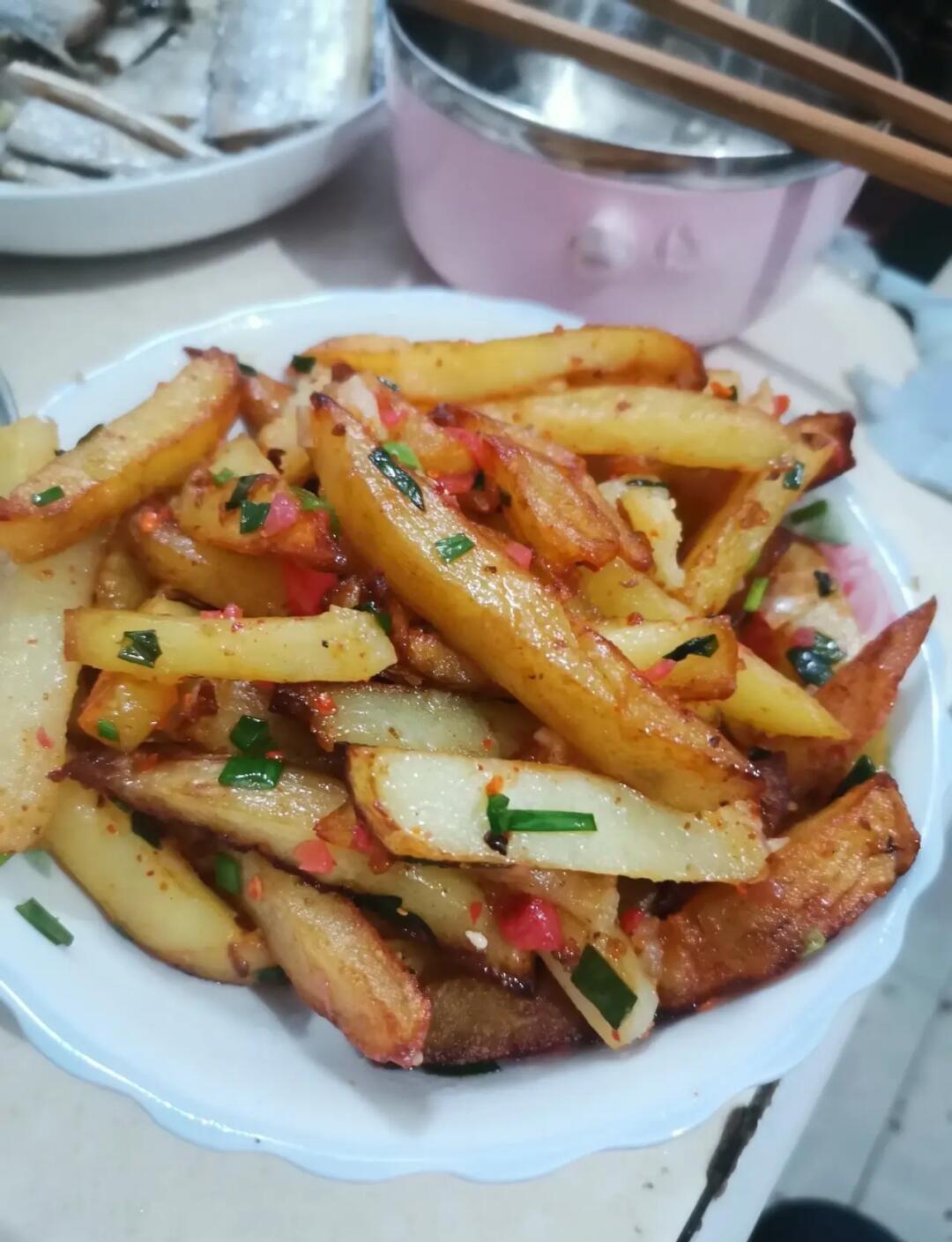 炸薯条的家常做法简单(炸薯条的做法 家庭窍门)