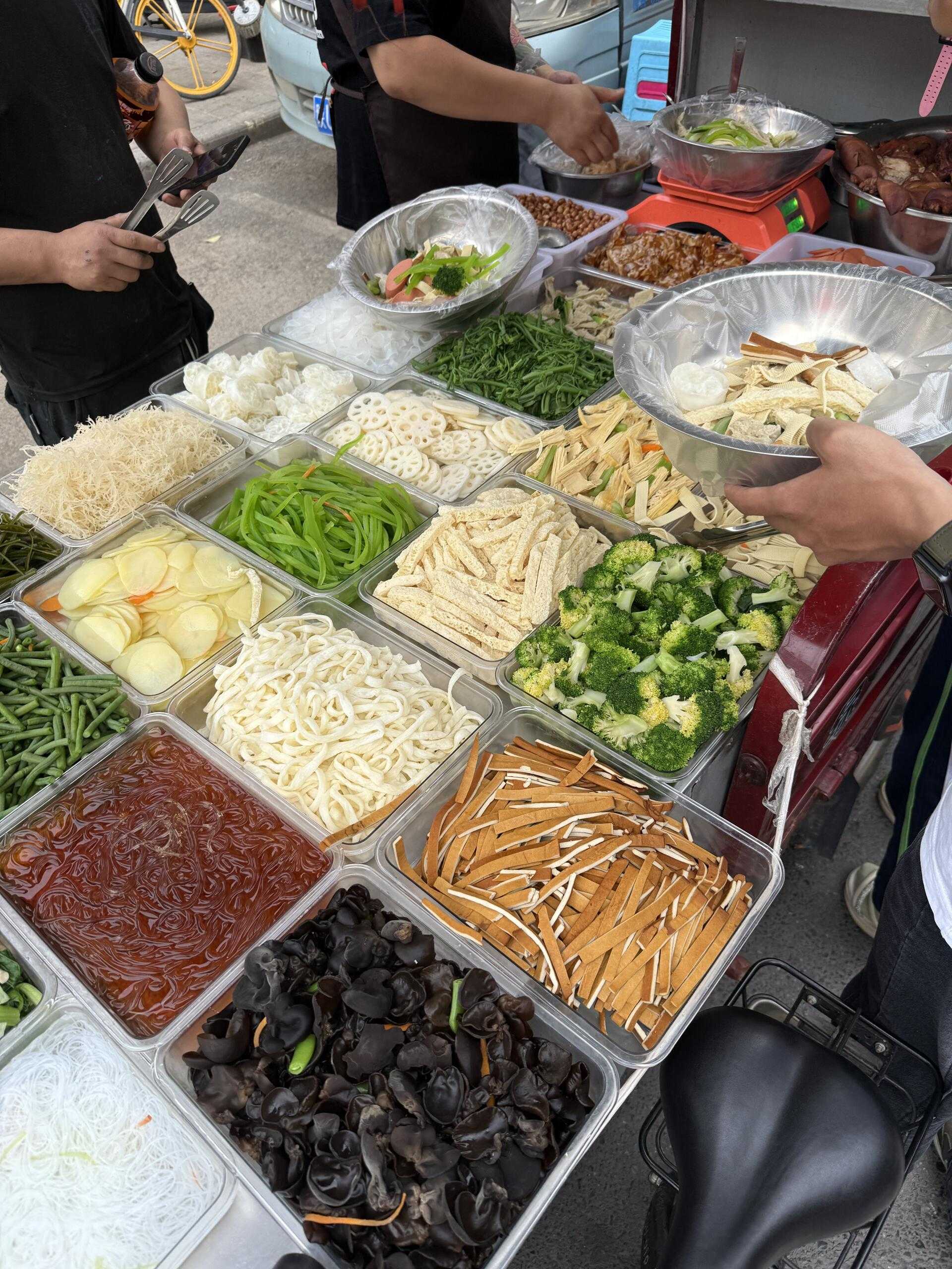 凉菜街边(大街上凉菜怎么调) 凉菜街边(大街上凉菜怎么调)