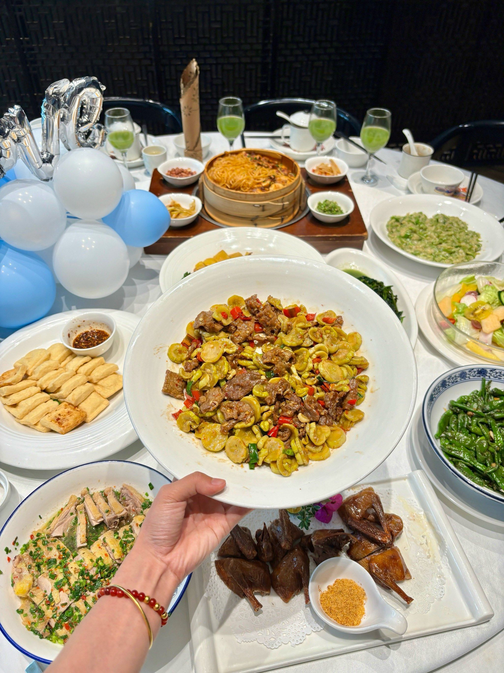 赣州哪里吃饭有特色(赣州哪里吃饭有特色的餐厅)