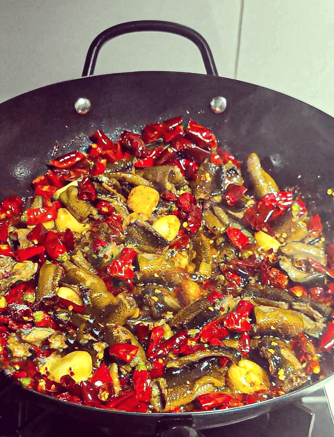 炒黄鳝的家常做法(红烧鳝鱼的家常做法视频教程) 炒黄鳝的家常做法(红烧鳝鱼的家常做法视频教程)