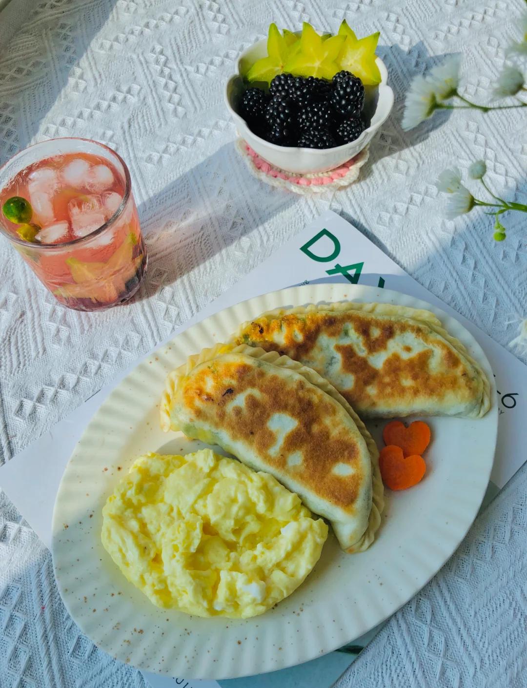 早餐韭菜盒子的做法(早餐韭菜盒子的做法视频) 早餐韭菜盒子的做法(早餐韭菜盒子的做法视频)