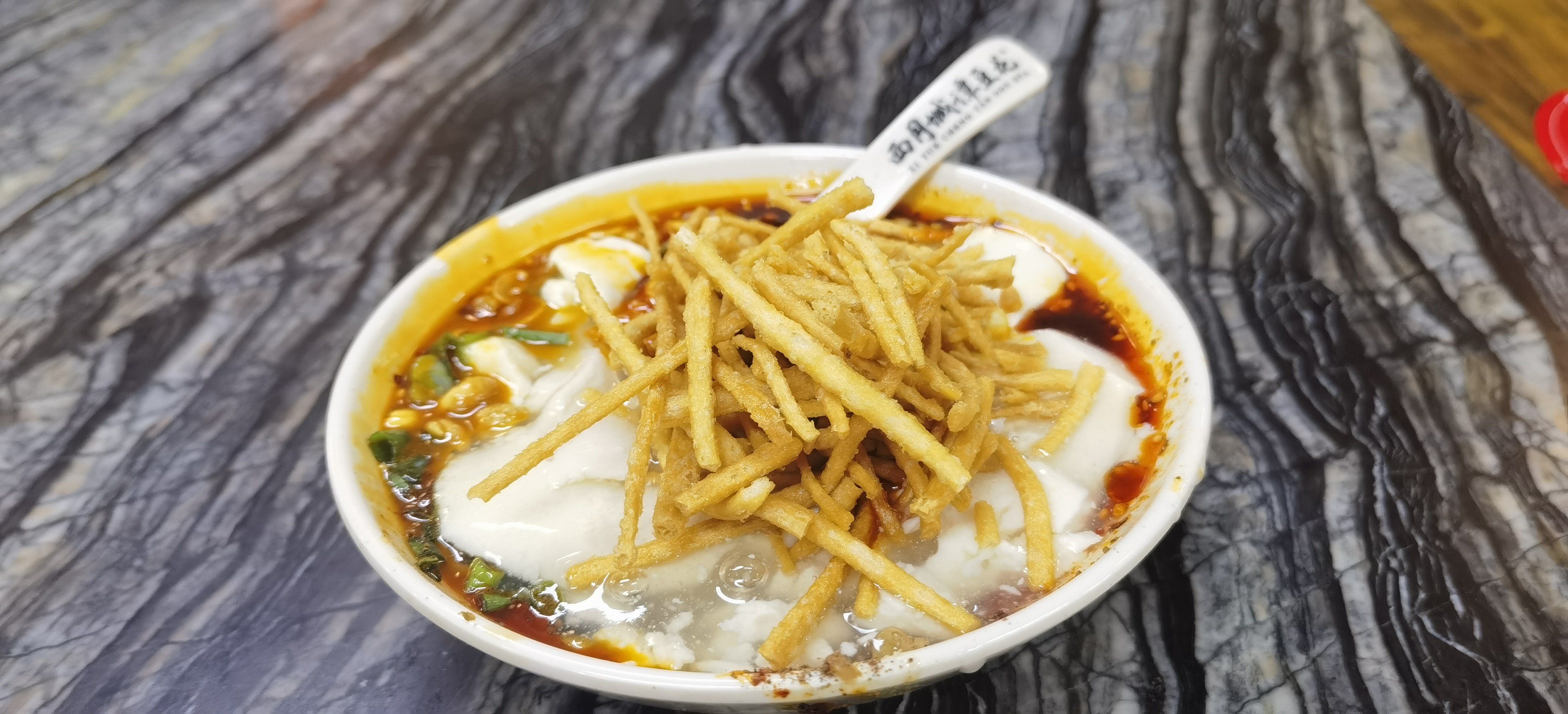 成都最有名小吃(成都最有名小吃一条街么什开车)