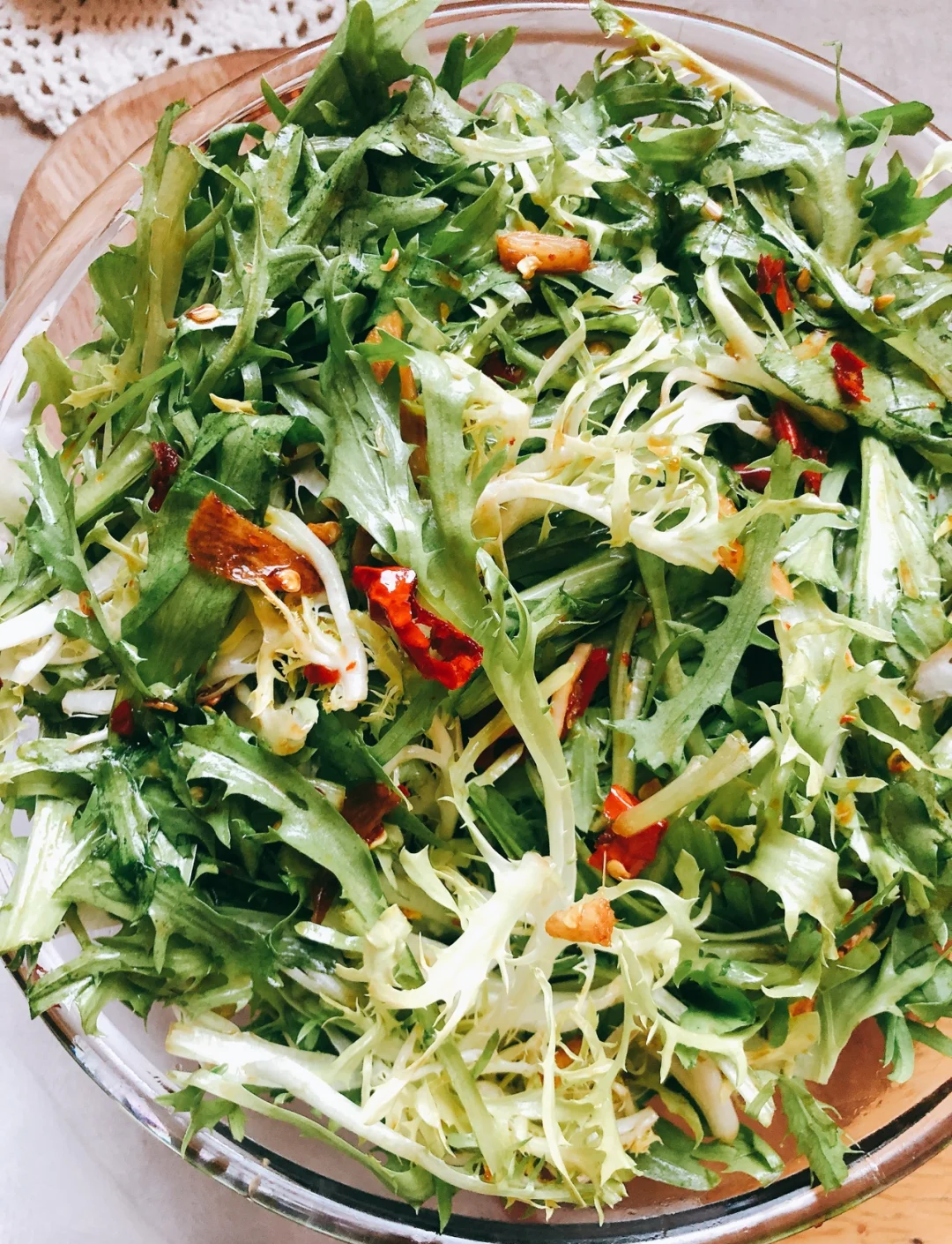 苦菊凉菜装盘好看(苦菊凉菜装盘好看不)