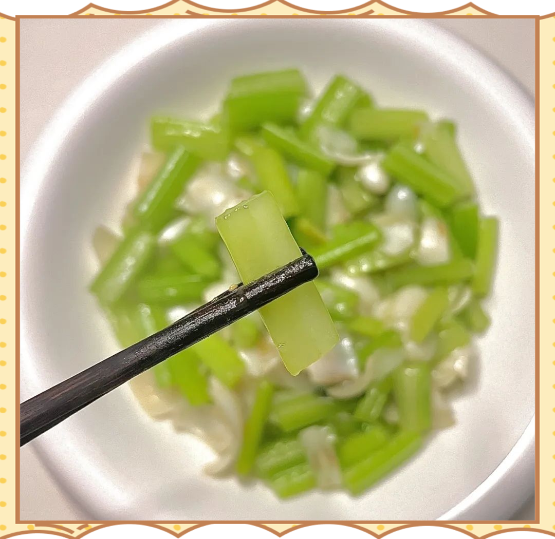 西芹百合素菜(西芹百合菜的做法大全图片)