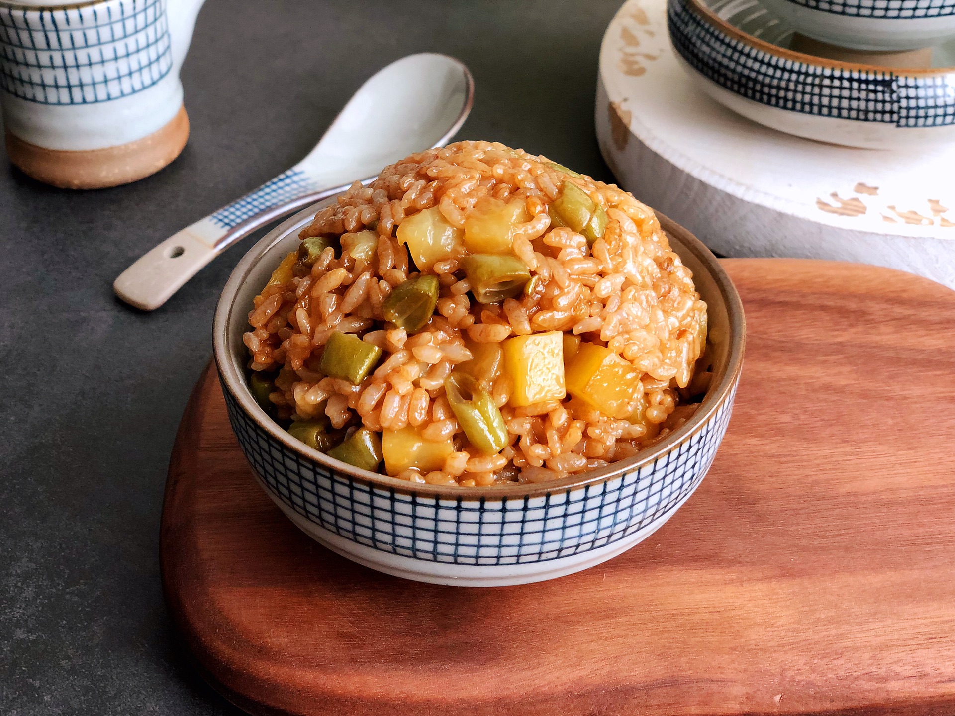 纯素菜焖饭(蔬菜焖饭的做法大全)