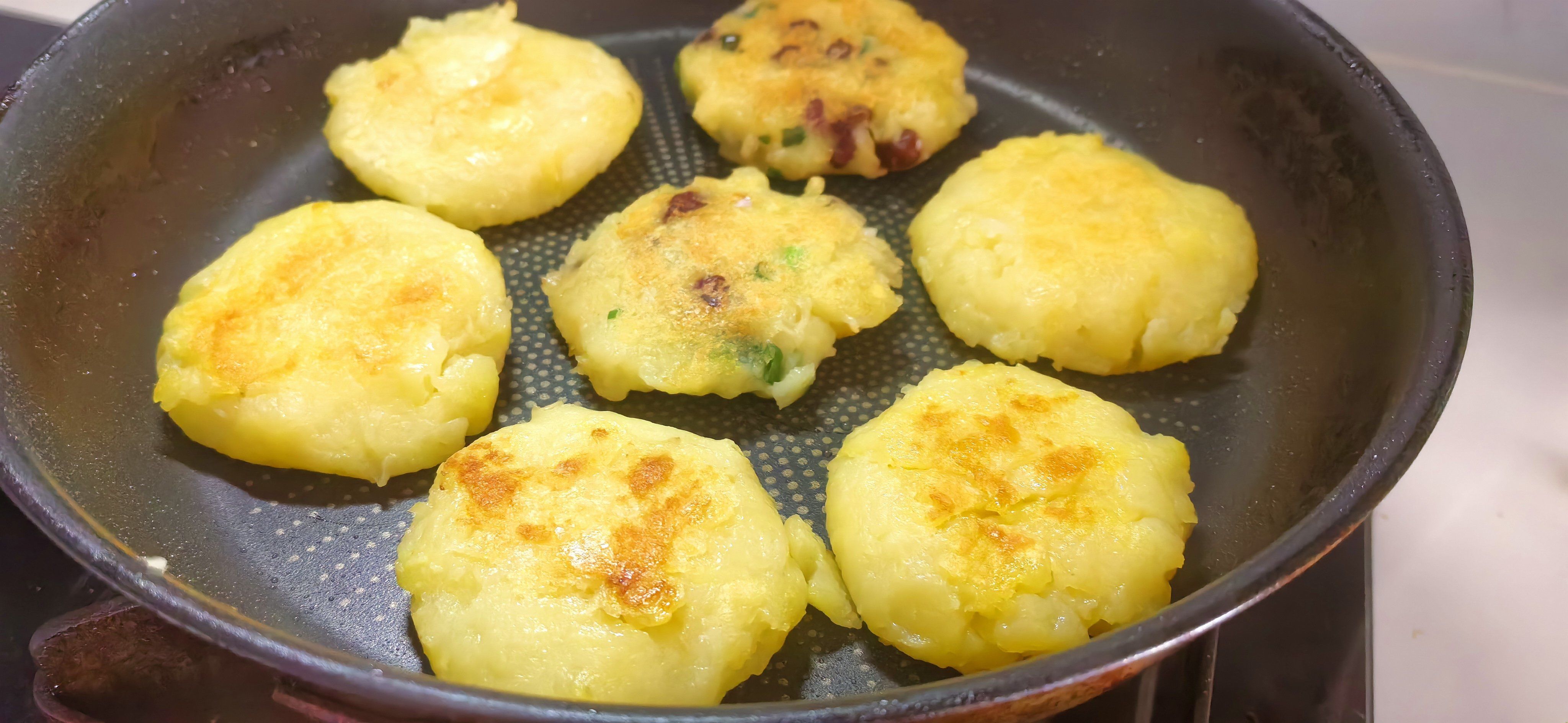 小吃制作土豆(小吃制作土豆泥的方法) 小吃制作土豆(小吃制作土豆泥的方法)