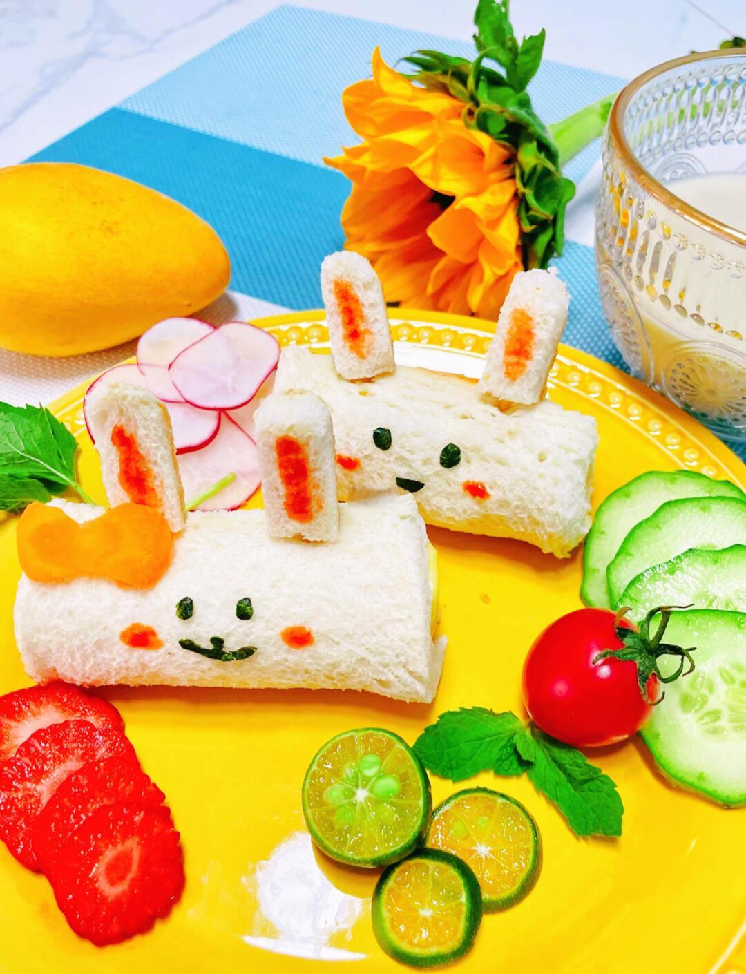 吐司做的早餐(吐司做早餐的做法大全图解)