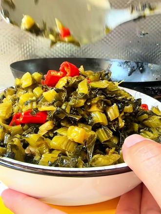 酸菜炒什么素菜好吃窍门(酸菜炒什么素菜好吃窍门图片)