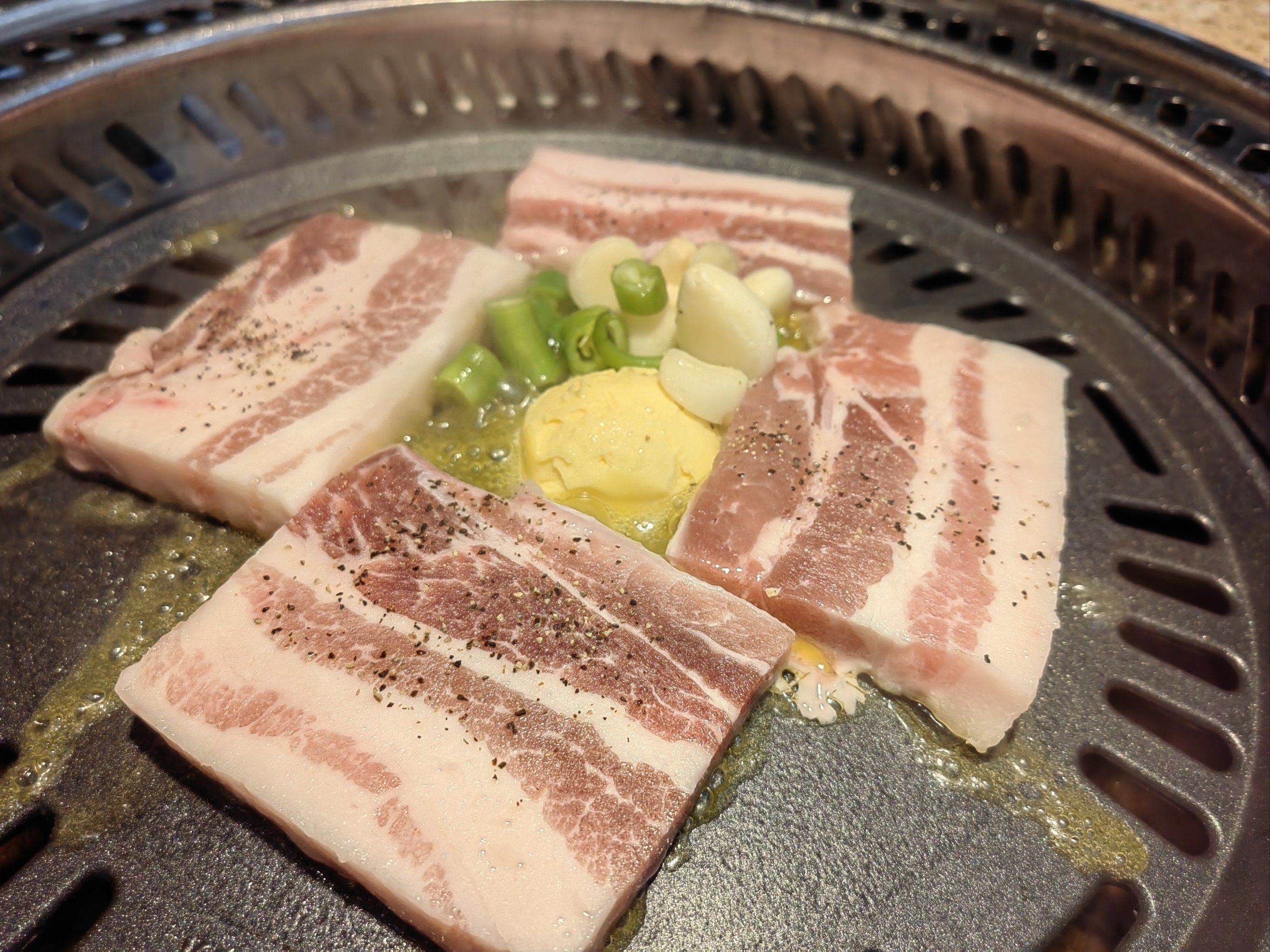 特色烤五花图片(特色烤鱼图片 好看)