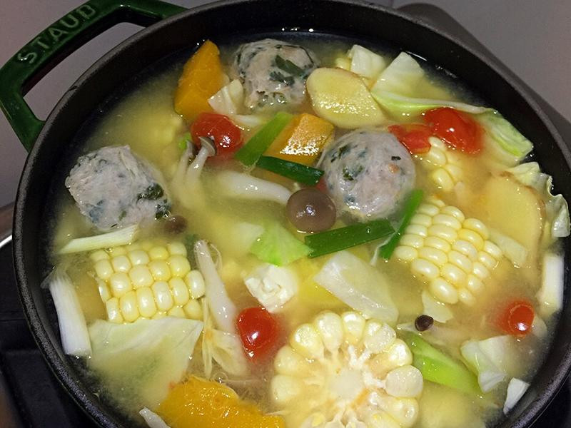 家常素菜汤锅(家常素菜汤锅图片) 家常素菜汤锅(家常素菜汤锅图片)