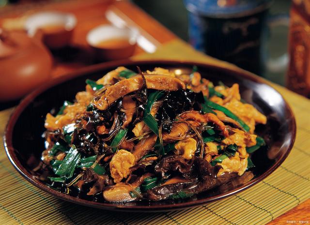 石耳的做法大全家常(石耳的做法大全家常菜窍门)