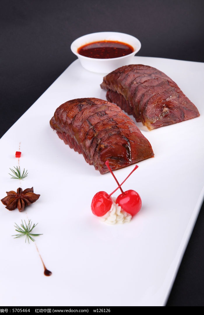 蘸汁牛肉的特色(蘸汁牛肉的特色是什么)