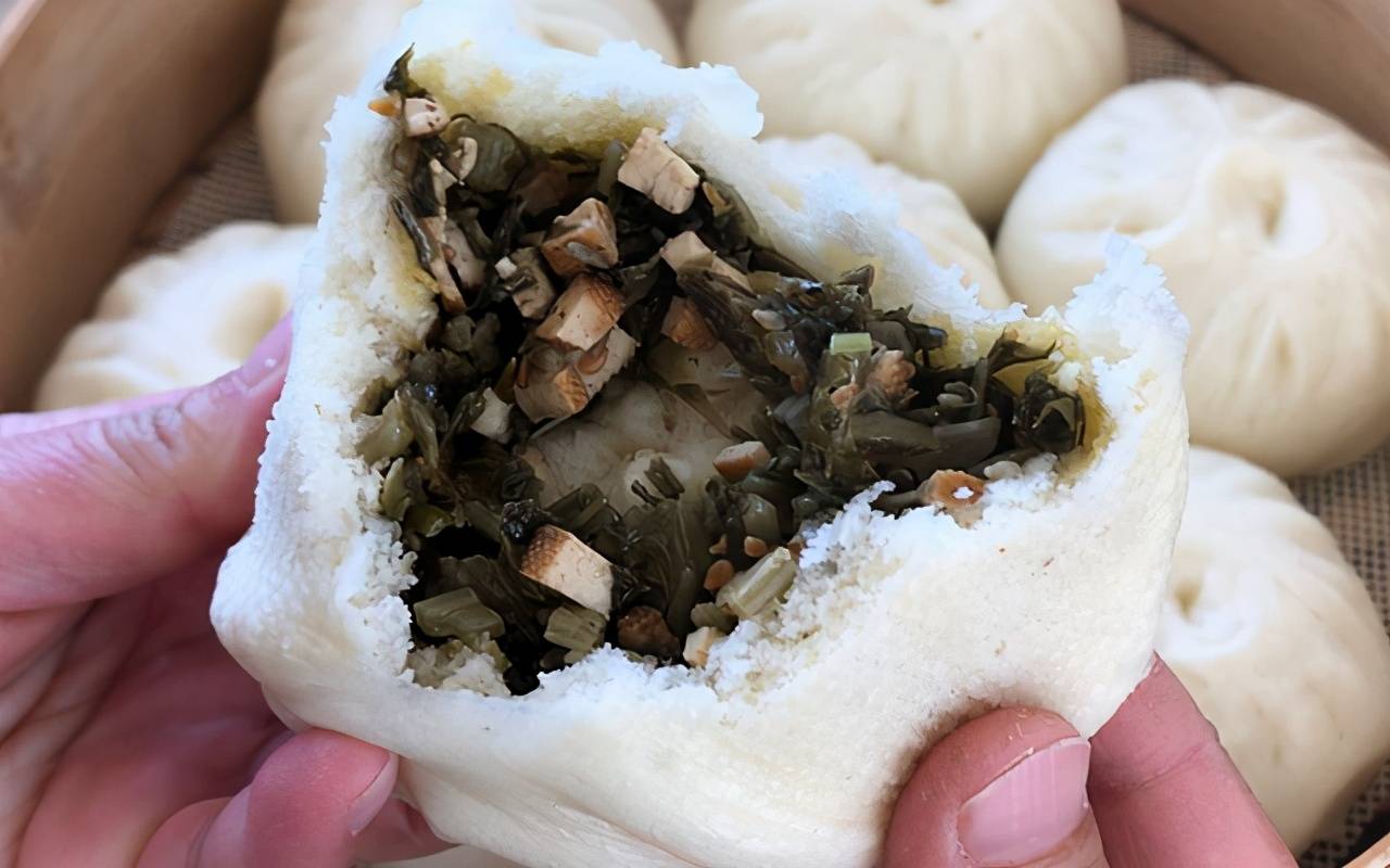 酸菜素菜包子(酸菜素馅包子都放啥)