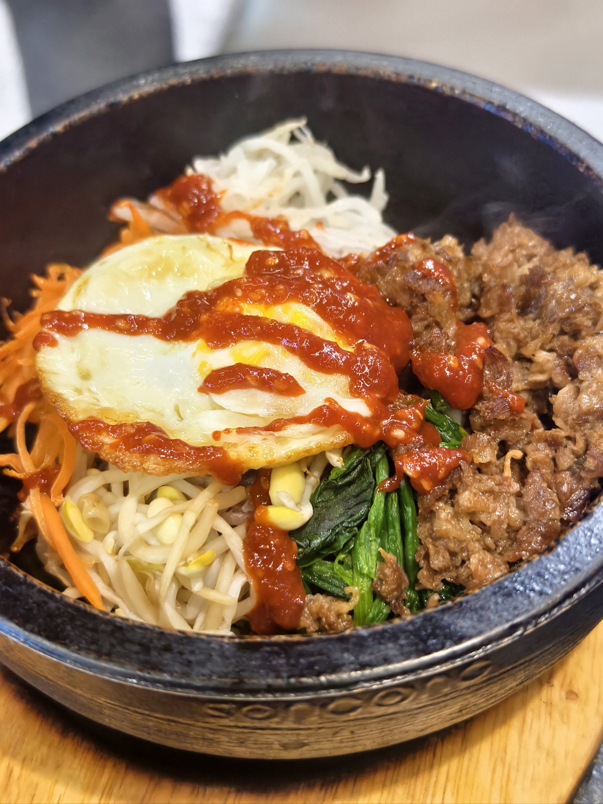 特色烤肉饭(烤肉饭哪十二种口味)