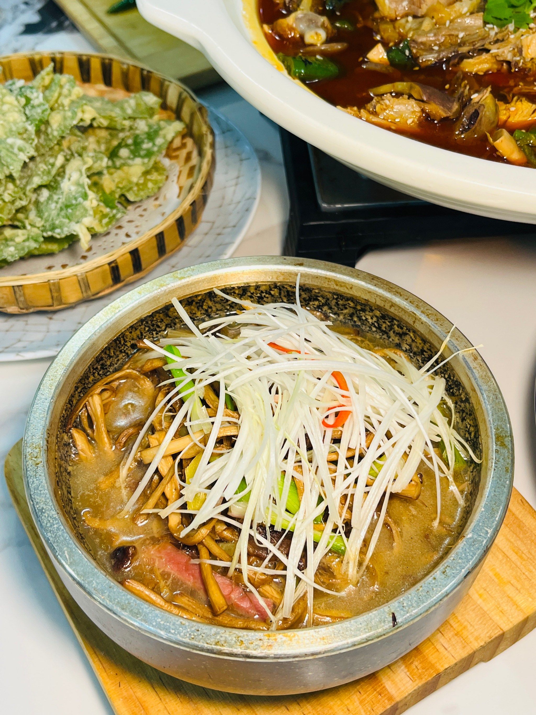 宽窄巷子周边特色美食(宽窄巷子周边特色美食餐厅)