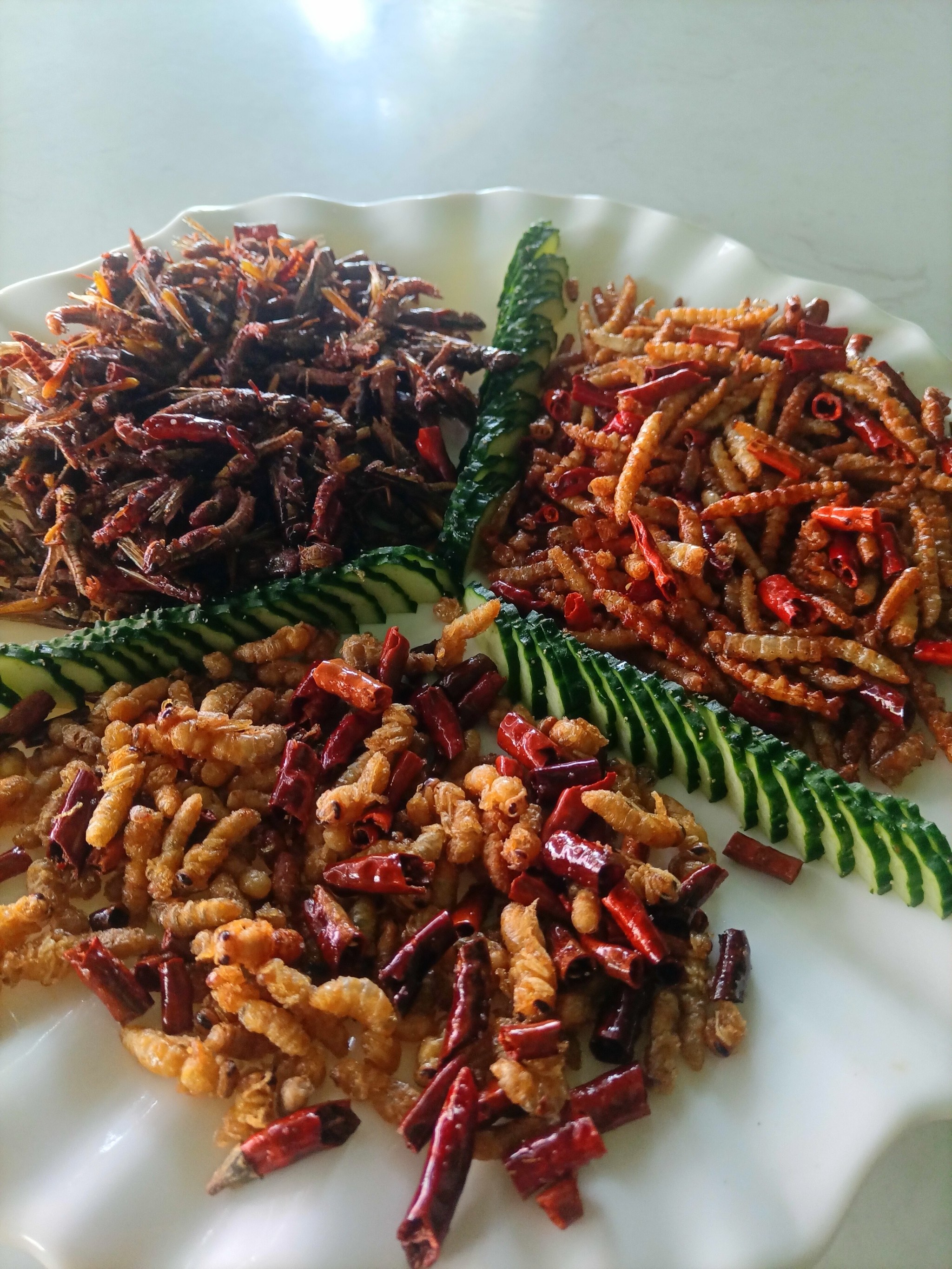 云南辣的小吃(云南比较辣的菜)