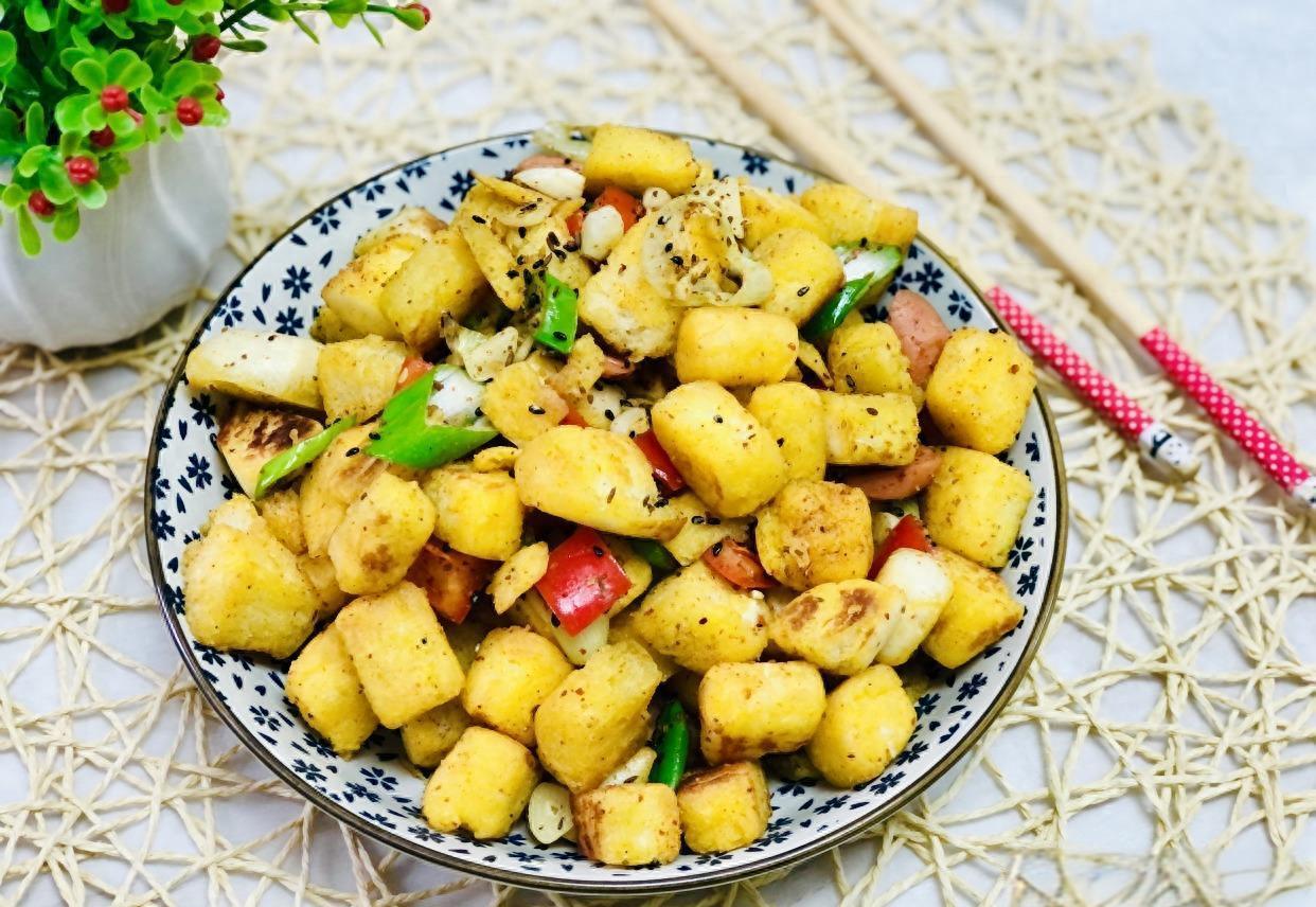 小吃炒馍花(饭店炒馍花的做法) 小吃炒馍花(饭店炒馍花的做法)