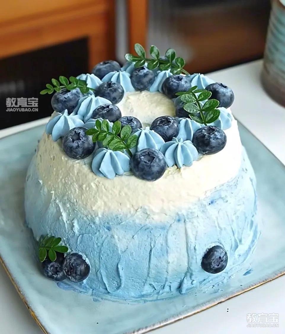 渐变色蛋糕特色(渐变色蛋糕奶油怎么抹)