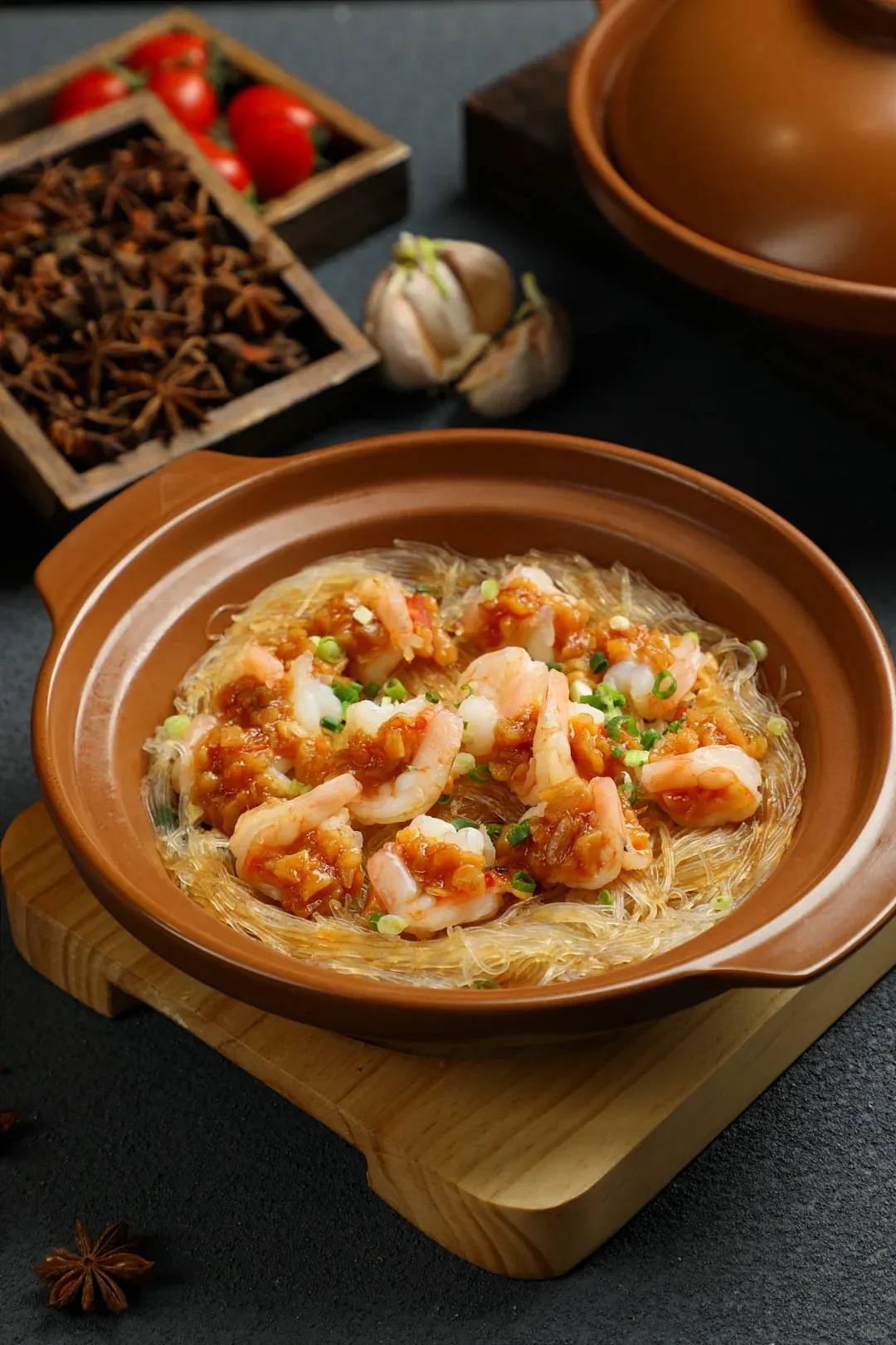 粉丝蒜蓉虾的家常做法(粉丝蒜蓉虾的家常做法大全图解) 粉丝蒜蓉虾的家常做法(粉丝蒜蓉虾的家常做法大全图解)