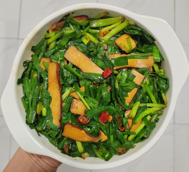 韭菜鸡蛋干凉菜(韭菜鸡蛋干凉菜怎么做)