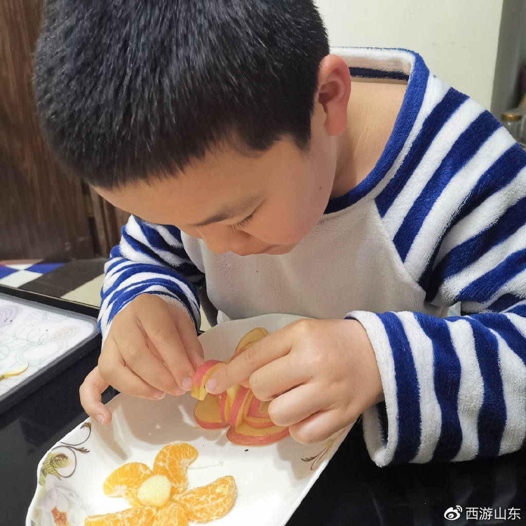 水果上怎么弄出特色(水果上的字怎么印上去)