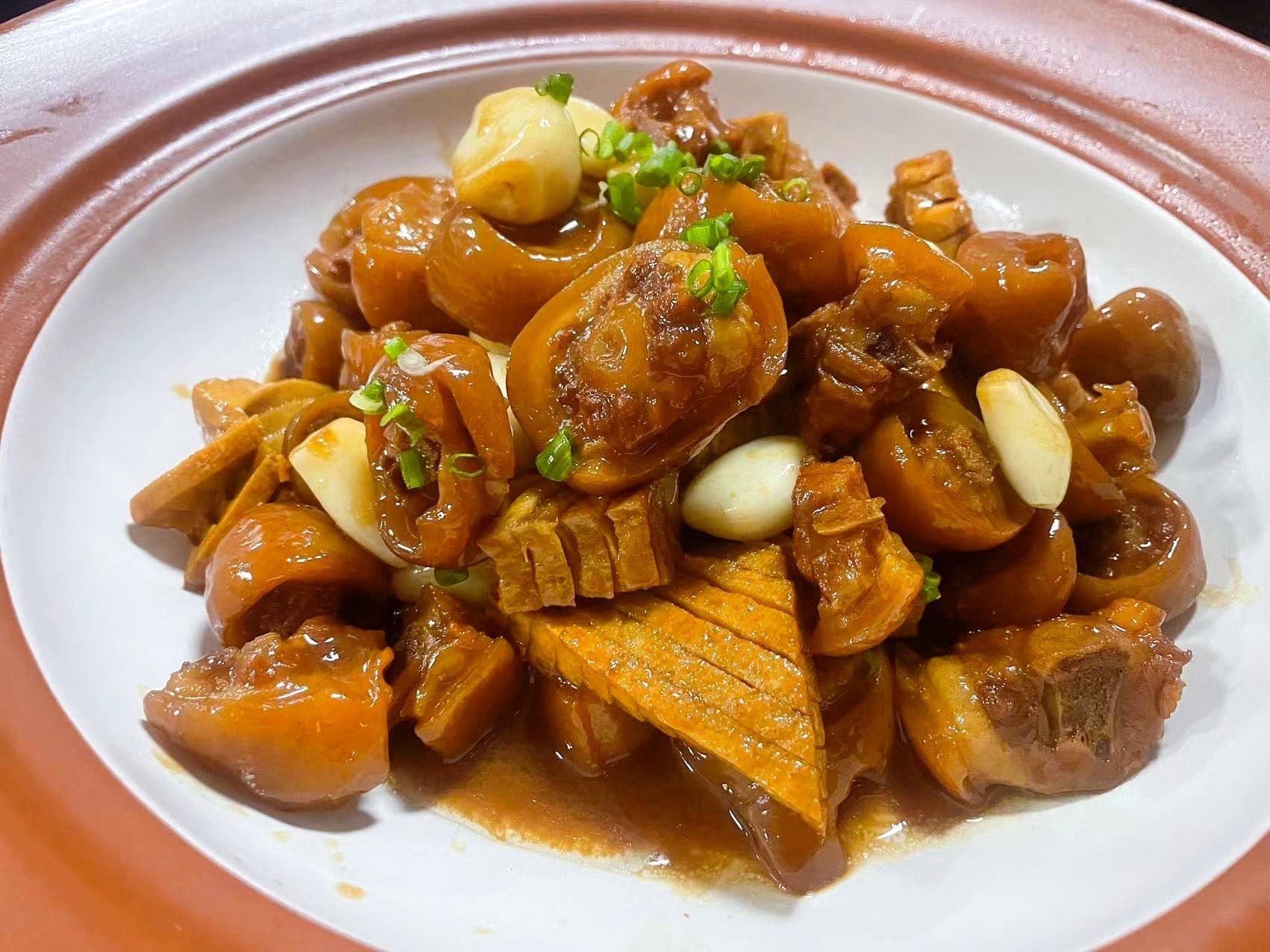 猪尾做的凉菜(猪尾做的凉菜叫什么) 猪尾做的凉菜(猪尾做的凉菜叫什么)