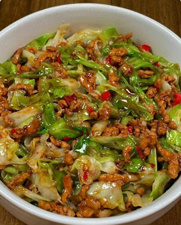 素菜中的荤菜(荤菜中有哪3样是素的)