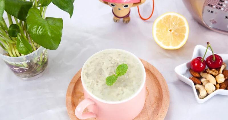 早餐吃牛油果燕窝(牛油果炖燕窝怎么做)