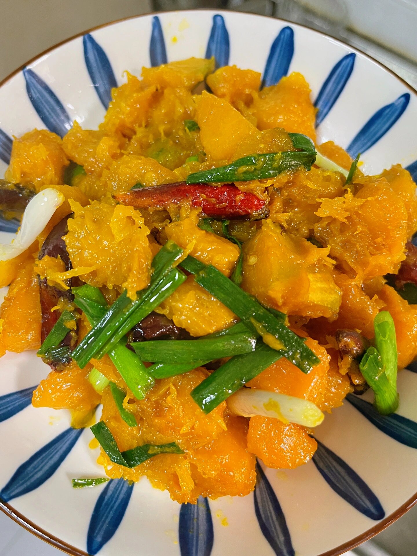 炒南瓜做法家常做法(炒南瓜怎么做好吃法大全)