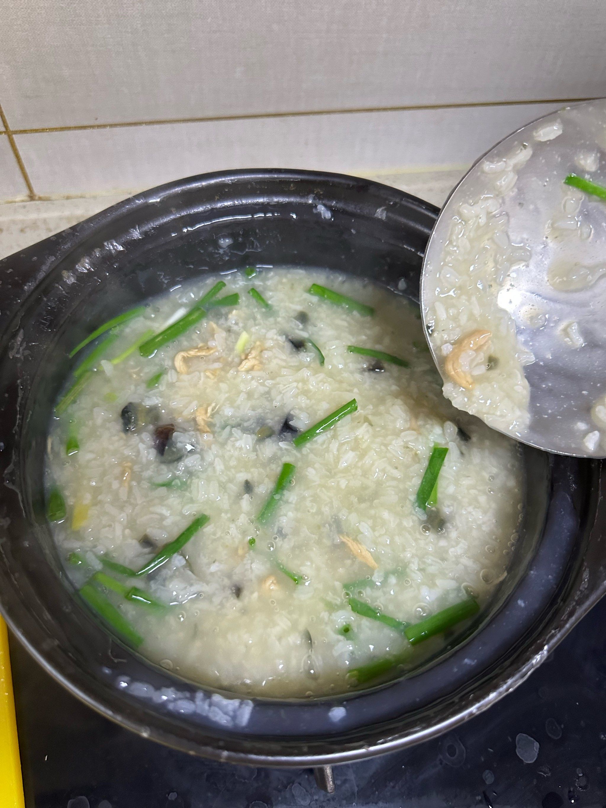 早餐大米粥图片(早餐大米粥怎么做好吃)