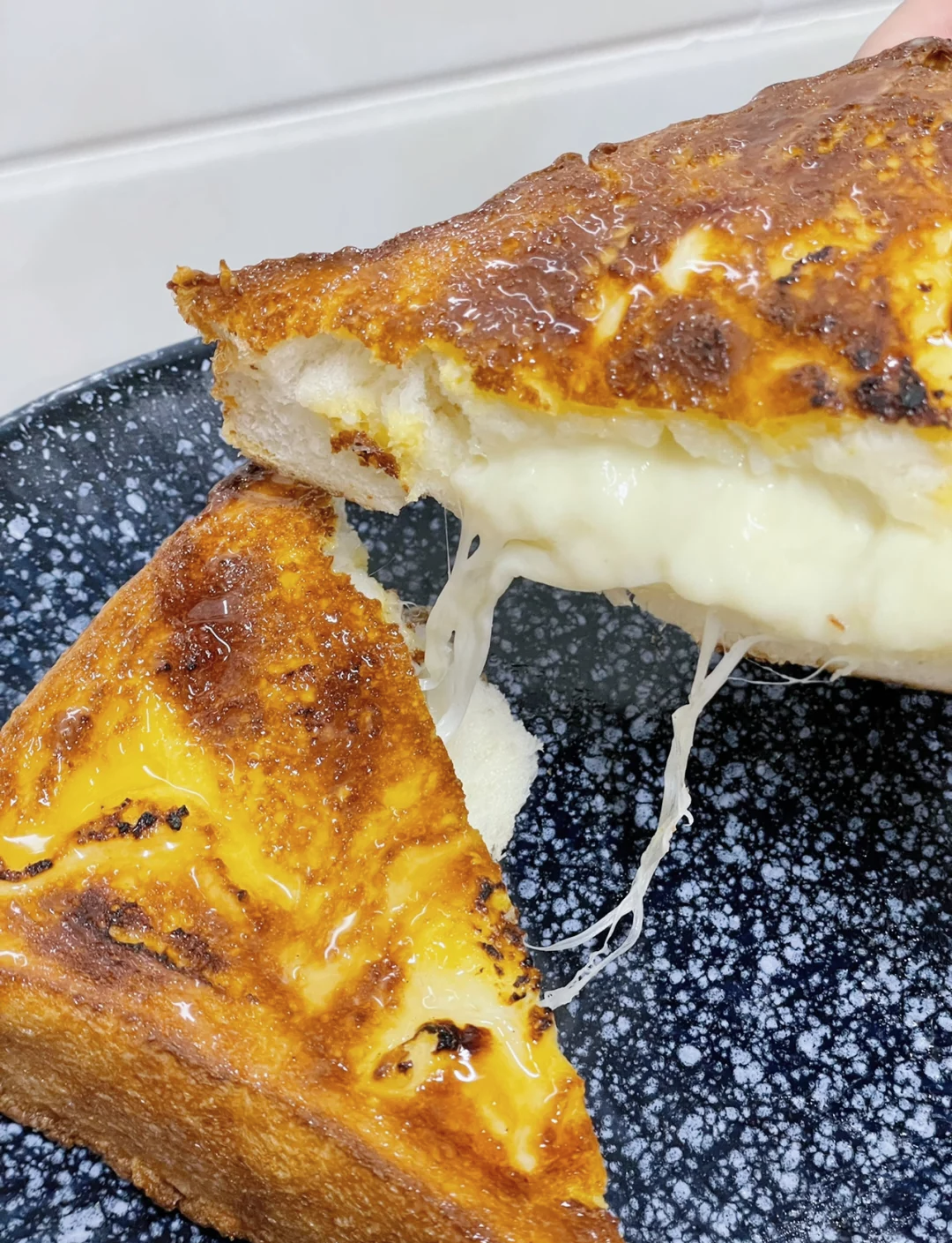 早餐吐司涂蜂蜜(蜂蜜吐司面包的做法窍门)