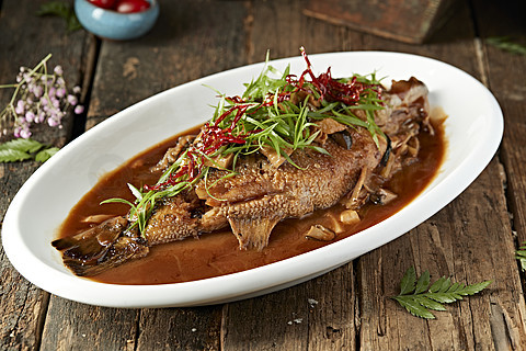 酱炖海鱼的家常做法(酱炖海鱼的家常做法大全)