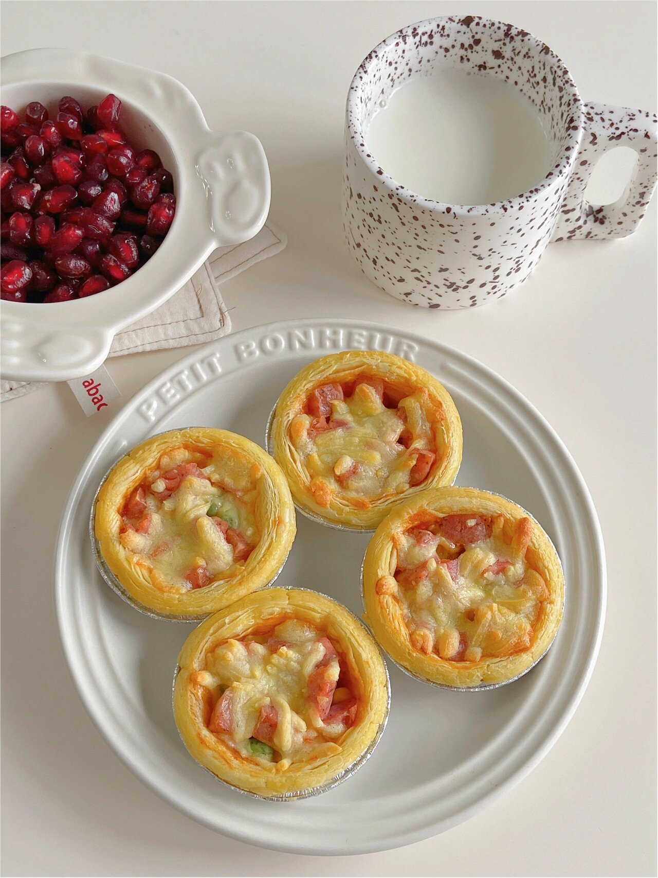 早餐蛋挞搭配(早餐蛋挞配豆浆还是粥) 早餐蛋挞搭配(早餐蛋挞配豆浆还是粥)