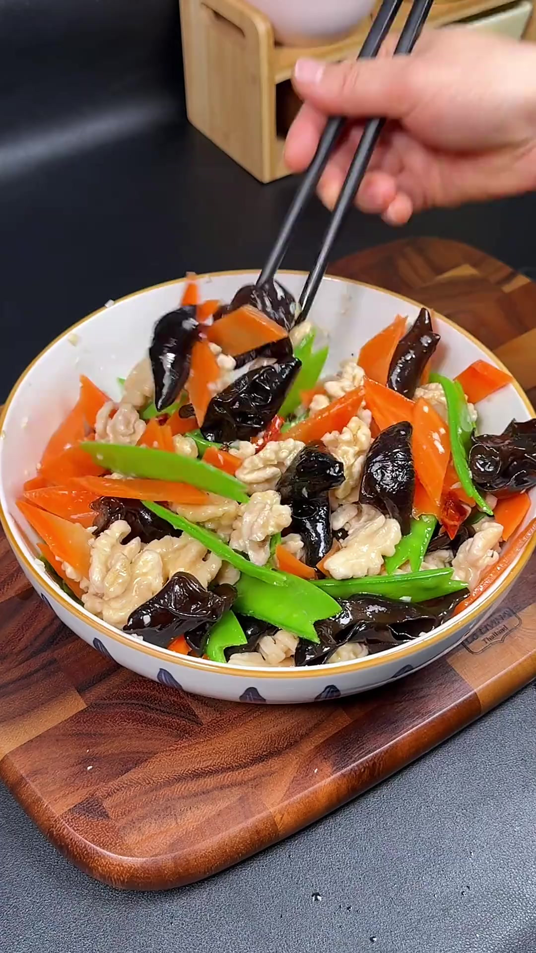 木耳怎样拌凉菜(木耳怎样拌凉菜最好吃)