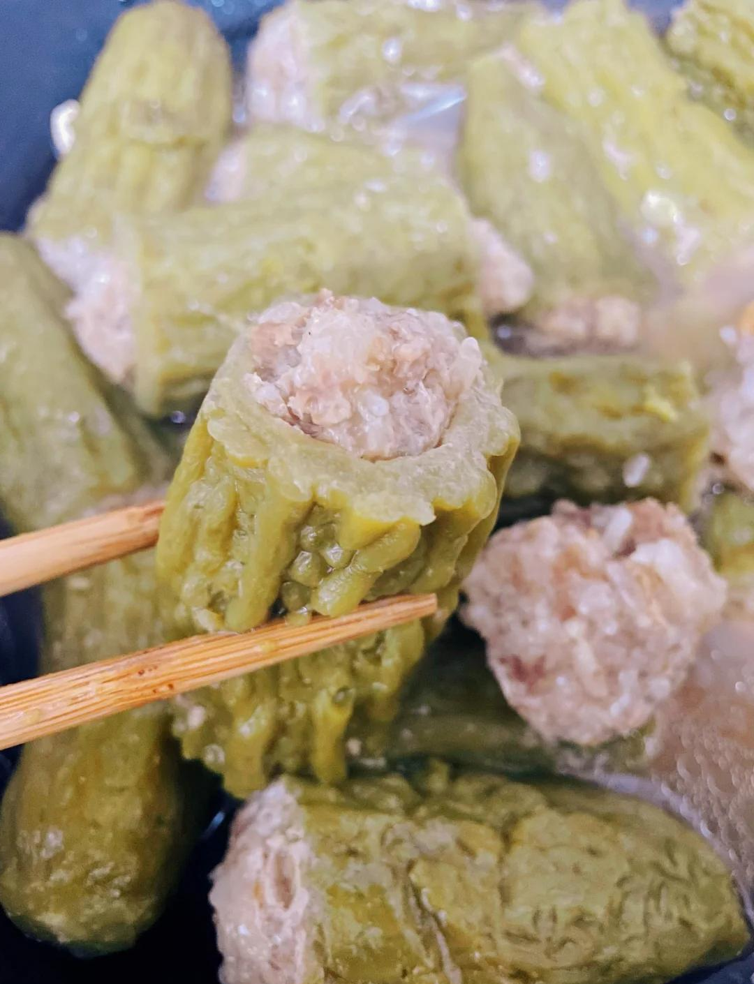 家常酿苦瓜(做酿苦瓜是怎么做法) 家常酿苦瓜(做酿苦瓜是怎么做法)