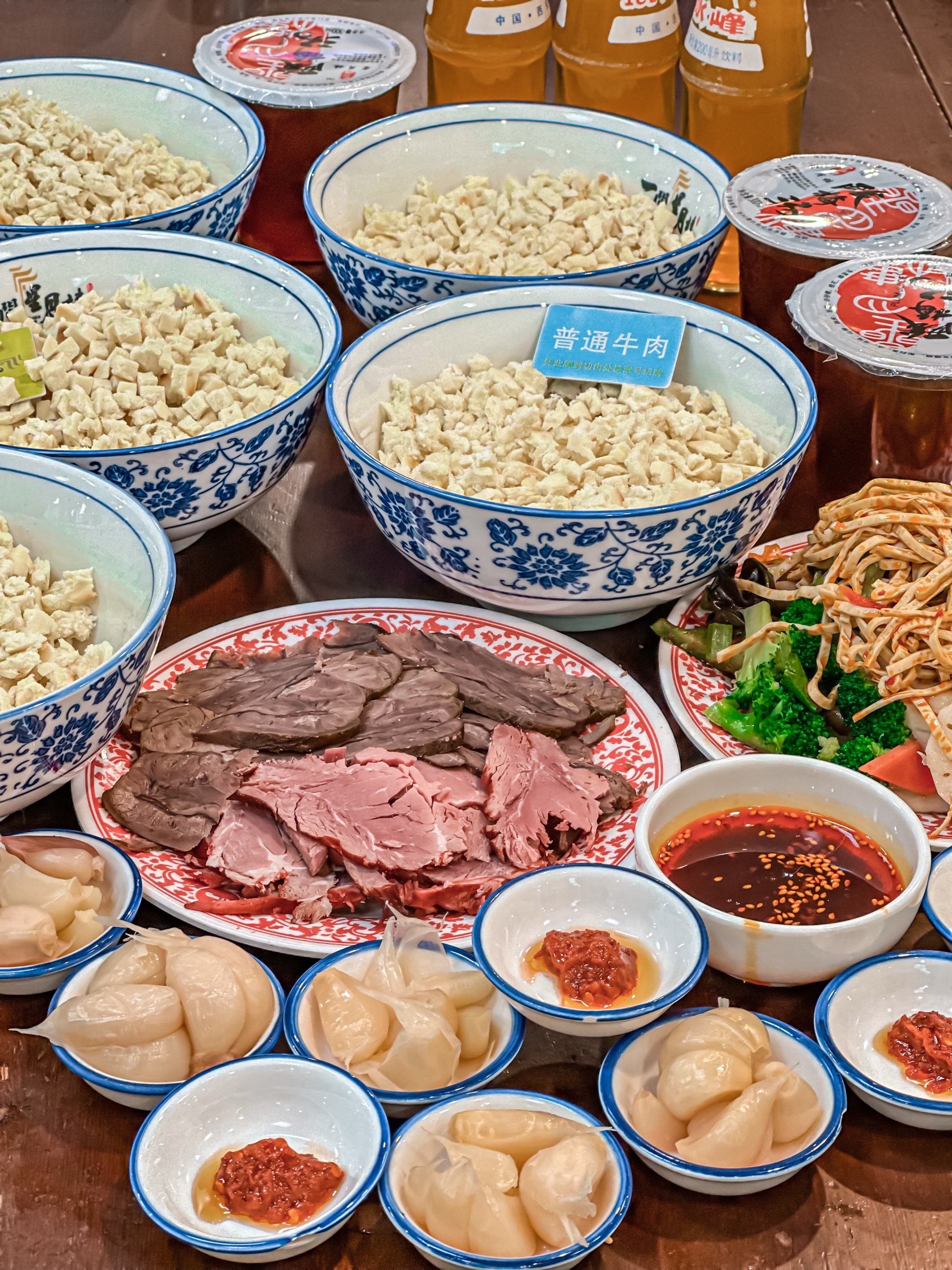 西安的著名小吃(西安著名小吃一条街)